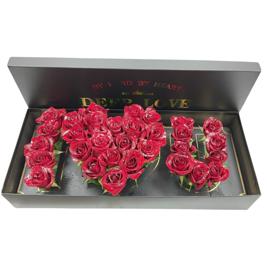 Love in Bloom - Heart Box Roses