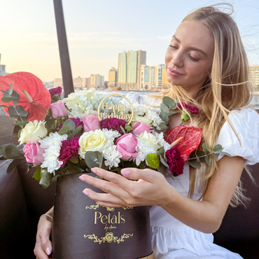 Pastle Love in Dubai-A valentine Basket